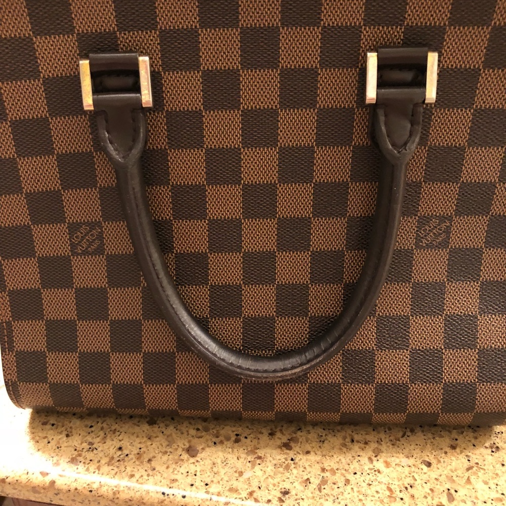 LV Damian